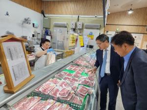 박병홍 원장, 돼지고기 유통·판매 현장 찾아