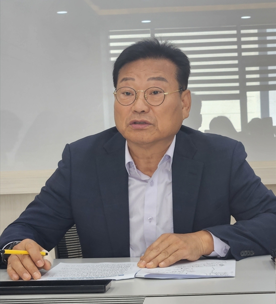 김상근 회장이 협회 추진계획에 대해서 설명하고 있다.